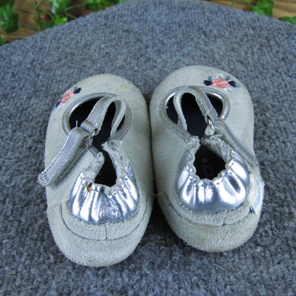 Robeez Girls Crib ‎ Sz T 5 Medium Gray Leather Hook & Loop